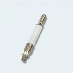 CleanSeam: Gewindekern für Kohlefaserpinsel